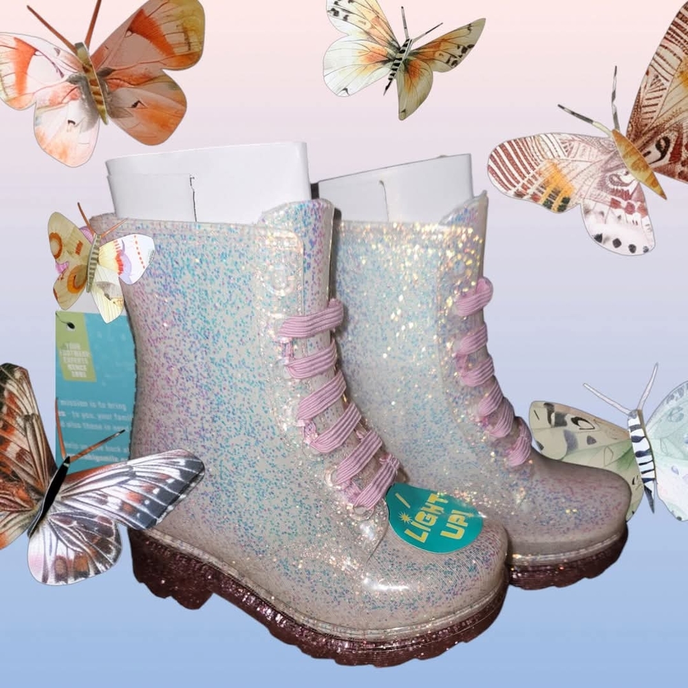 Glittery Kids Boots with Pink Laces